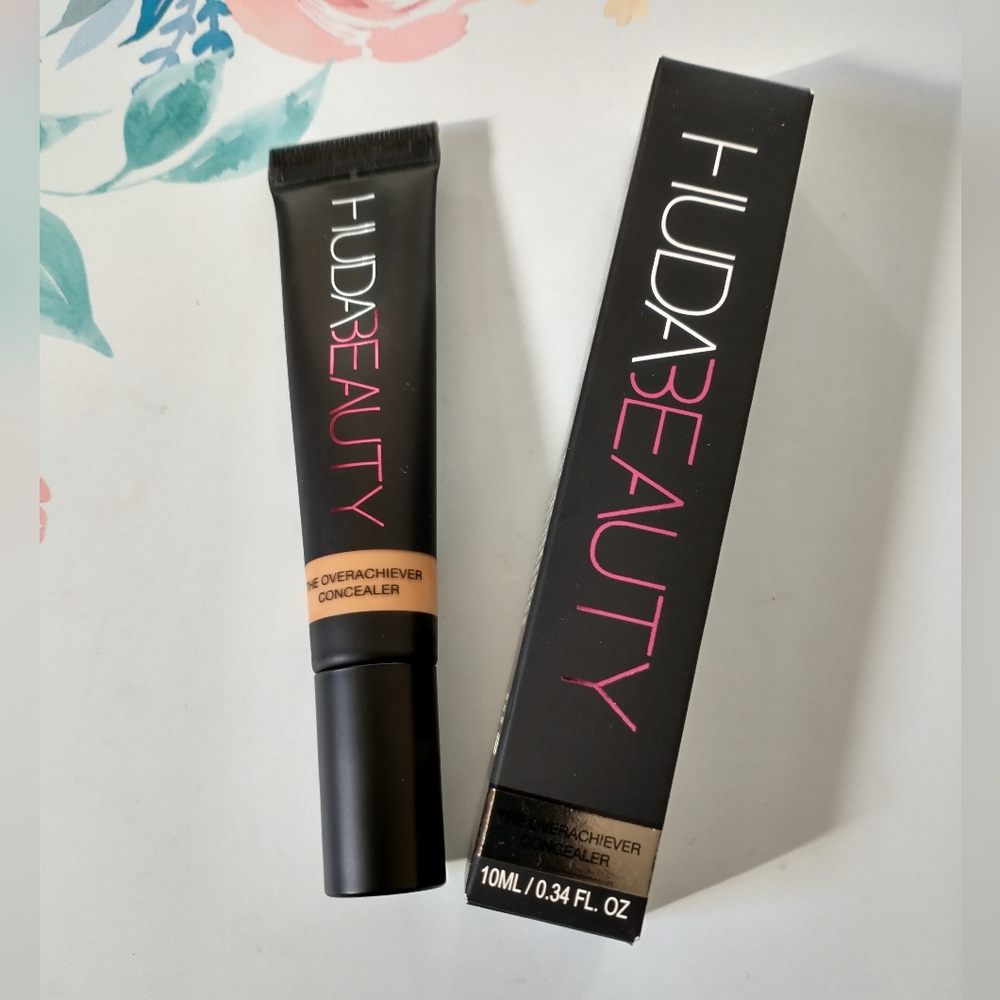 Huda Beauty Overachiever Concealer In Toasted Almond